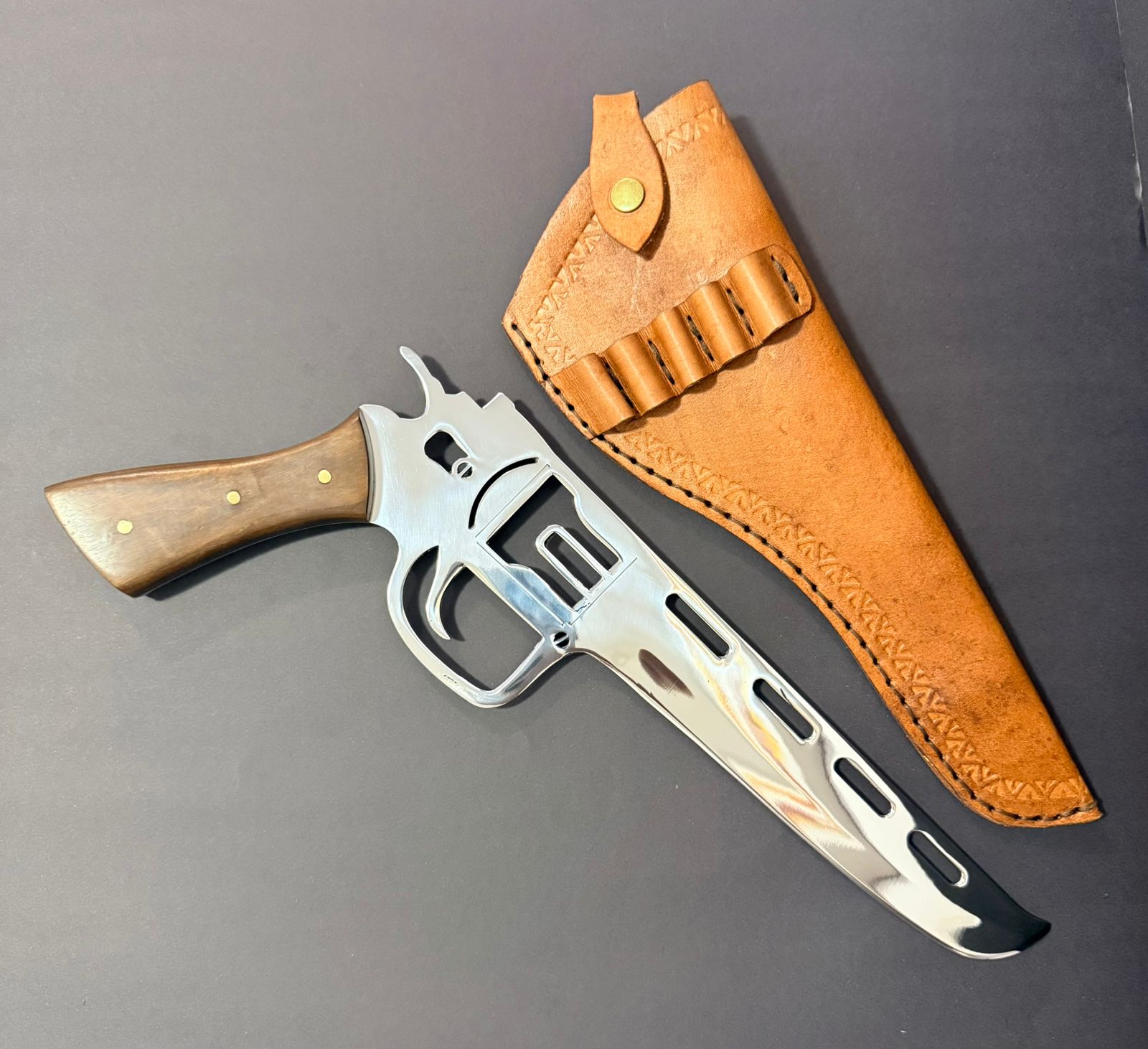 Faca Revolver